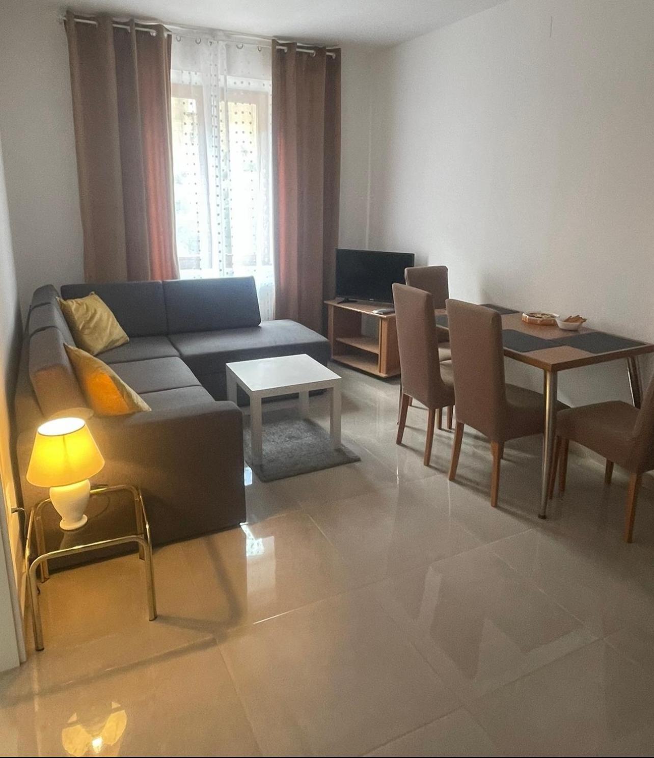 Apartman Vlaska ซาเกร็บ ภายนอก รูปภาพ